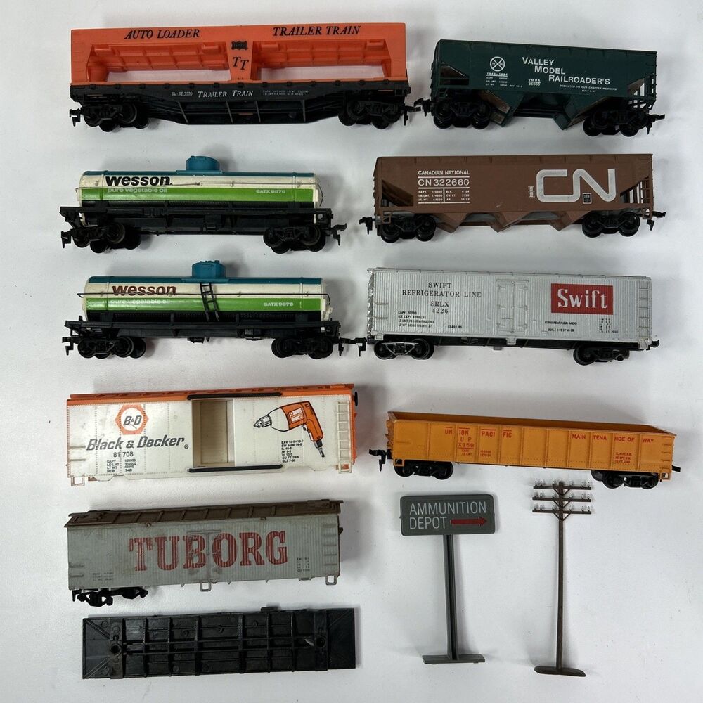 Tyco HO Train Lot Freight Tank Reefers Cars Trailer Loader Wesson Swift Canadian